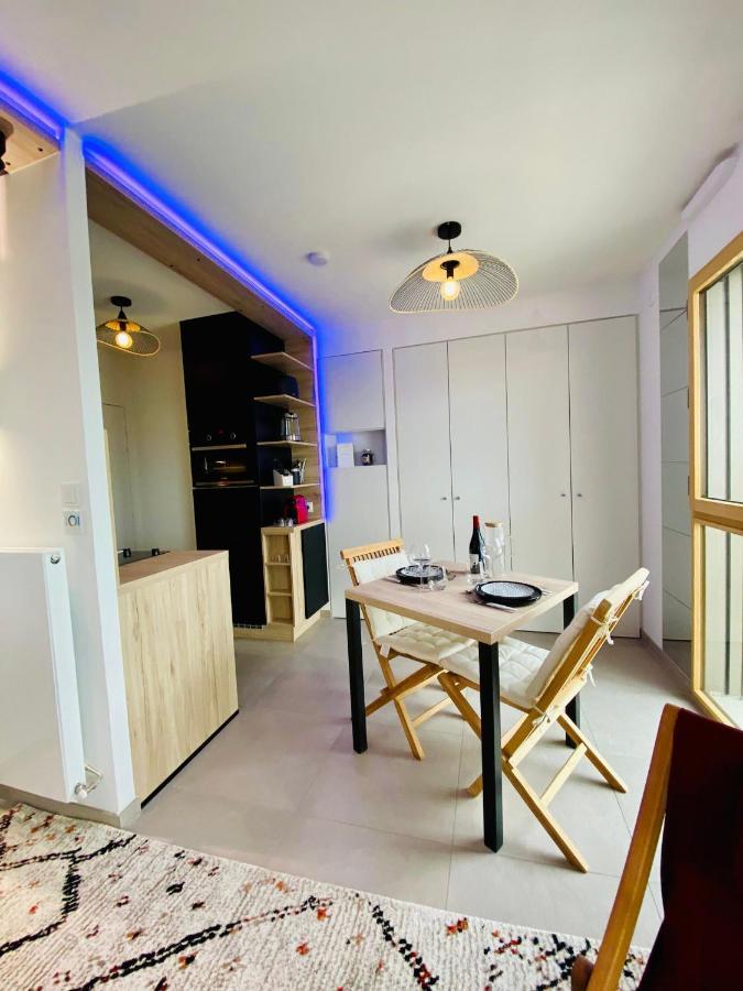 Studio Bel Mod Mont D'Or - Belvedere Moderne Lyon Exterior photo